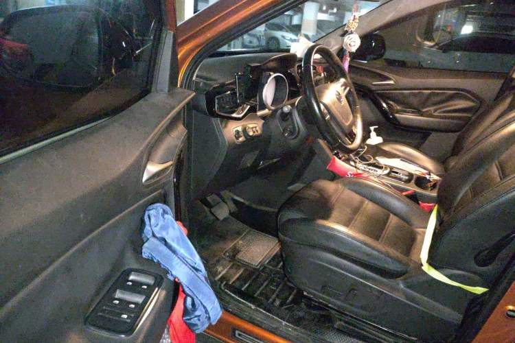 Used MG GS 2015 2.0TGI TST Luxury Edition Driver Seat