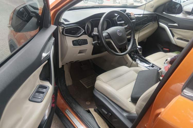 Used MG GS 2015 1.5TGI TST Luxury Edition Driver Seat