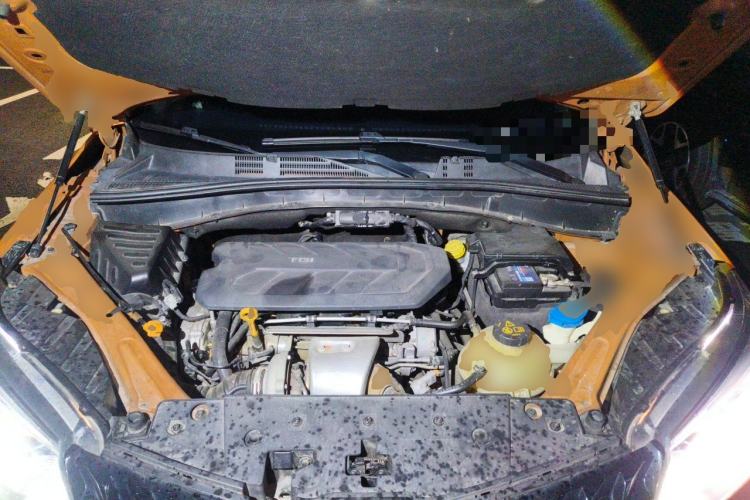Used MG GS 2015 2.0TGI TST Luxury Edition Engine Bay