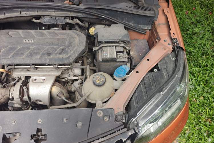 Used MG GS 2015 2.0TGI TST Luxury Edition Engine Bay Left