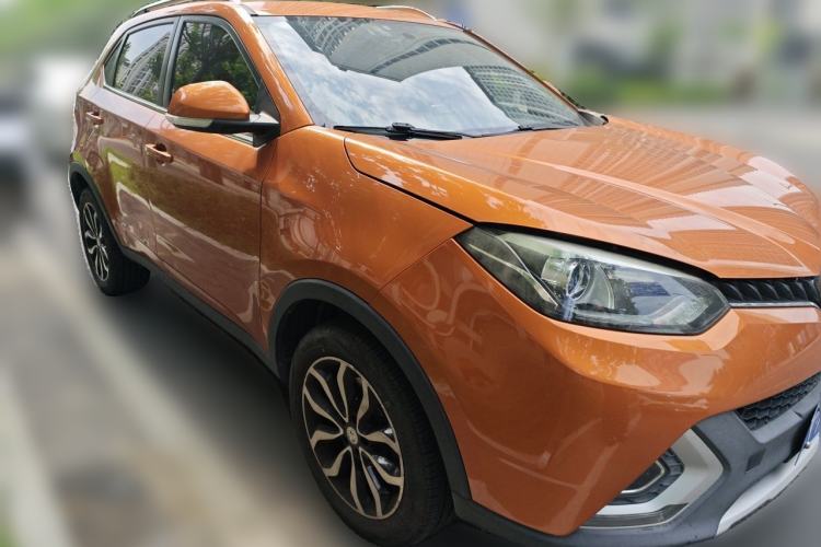 Used MG GS 2015 1.5TGI TST Luxury Edition Front Right 45 Deg
