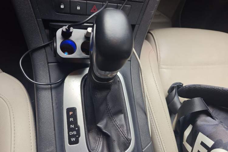 Used MG GS 2015 2.0TGI TST Luxury Edition Gear Lever
