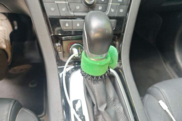 Used MG GS 2015 1.5TGI TST Luxury Edition Gear Lever