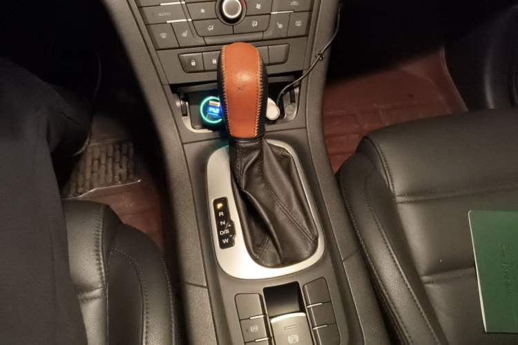 Used MG GS 2015 1.5TGI TST Luxury Edition Gear Lever