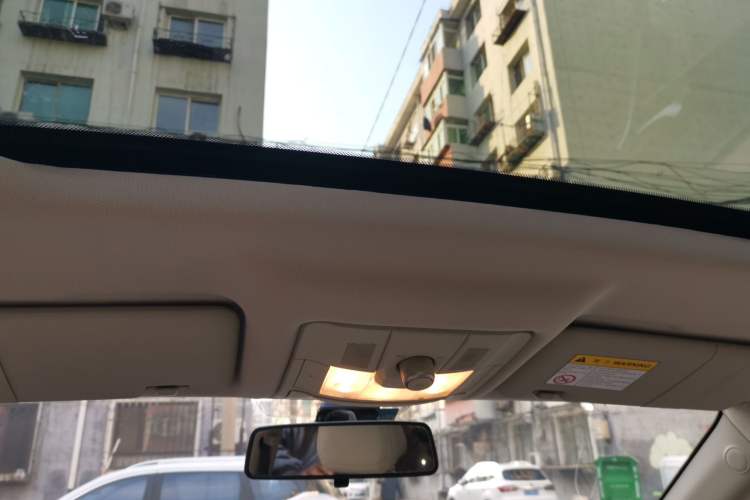Used MG GS 2015 1.5TGI TST Luxury Edition Headliner