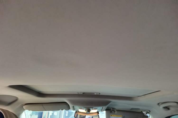 Used MG GS 2015 2.0TGI TST Luxury Edition Headliner