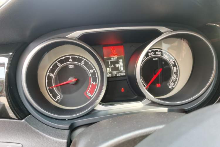 Used MG GS 2015 1.5TGI TST Luxury Edition Instrument Cluster