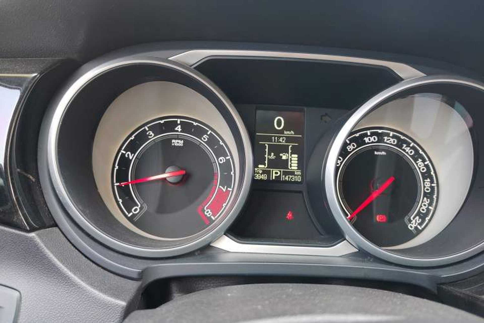 Used MG GS 2015 2.0TGI TST Four-Wheel Drive Flagship Edition Instrument Cluster