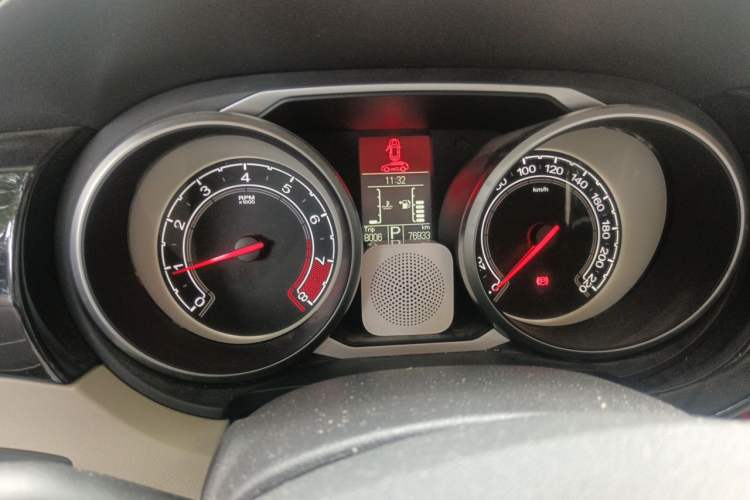 Used MG GS 2015 1.5TGI TST Luxury Edition Instrument Cluster