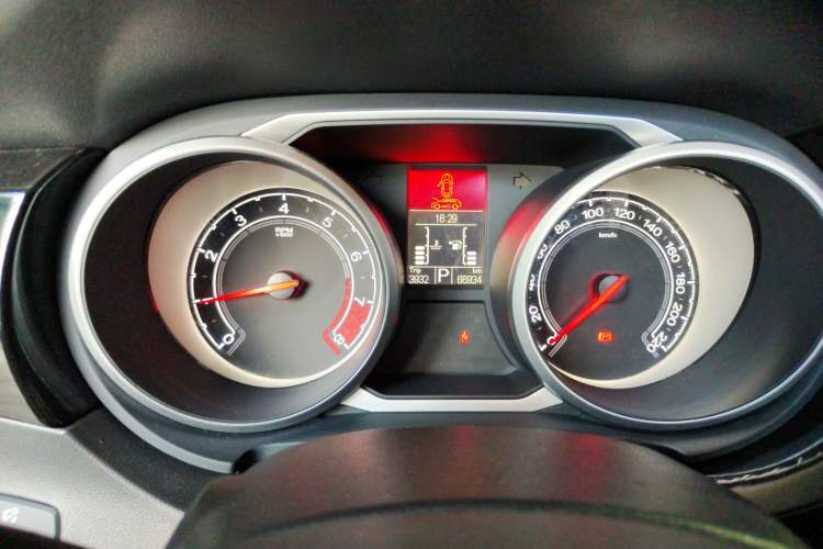 Used MG GS 2015 1.5TGI TST Luxury Edition Instrument Cluster
