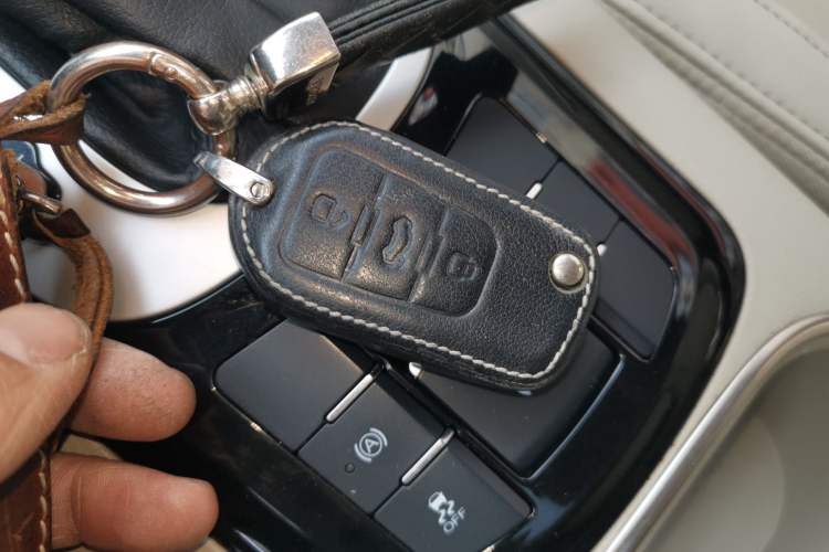 Used MG GS 2015 1.5TGI TST Luxury Edition Interior 1