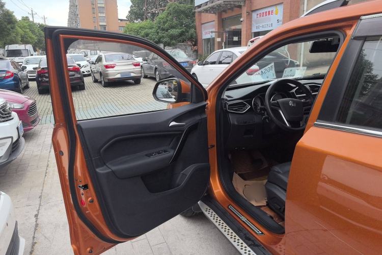 Used MG GS 2015 1.5TGI TST Luxury Edition Interior 2