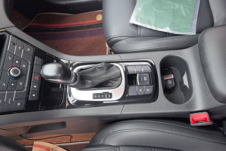 Used MG GS 2015 1.5TGI TST Luxury Edition Interior 8