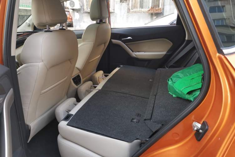 Used MG GS 2015 1.5TGI TST Luxury Edition Left Rear Seat