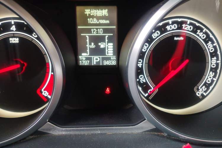 Used MG GS 2015 1.5TGI TST Luxury Edition Odometer Close Up