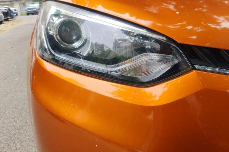 Used MG GS 2015 1.5TGI TST Luxury Edition Right Front Headlight