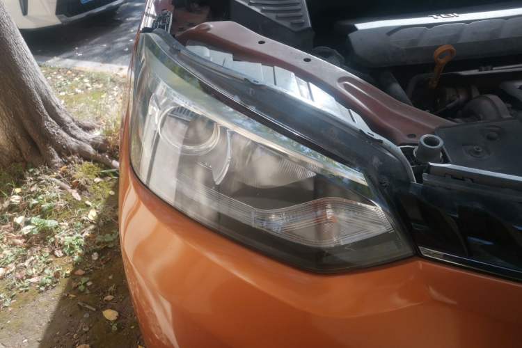 Used MG GS 2015 2.0TGI TST Luxury Edition Right Front Headlight