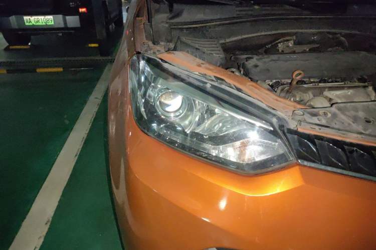 Used MG GS 2015 2.0TGI TST Luxury Edition Right Front Headlight