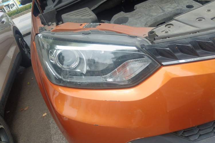 Used MG GS 2015 1.5TGI TST Luxury Edition Right Front Headlight