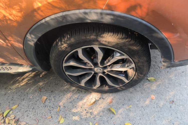 Used MG GS 2015 1.5TGI TST Luxury Edition Right Front Wheel Hub