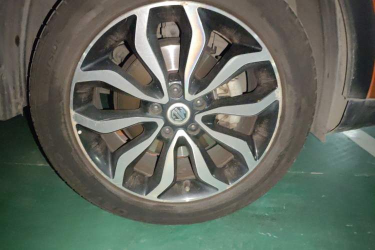 Used MG GS 2015 2.0TGI TST Luxury Edition Right Front Wheel Hub