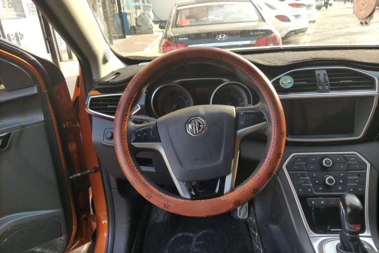 Used MG GS 2015 2.0TGI TST Four-Wheel Drive Flagship Edition Steering Wheel