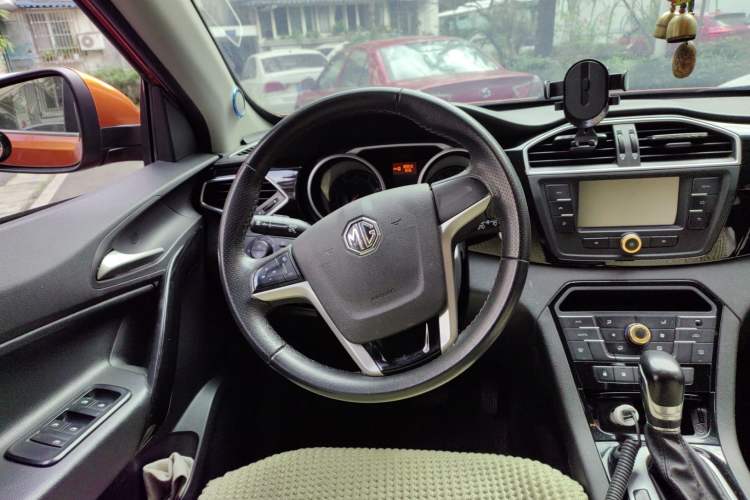 Used MG GS 2015 1.5TGI TST Luxury Edition Steering Wheel