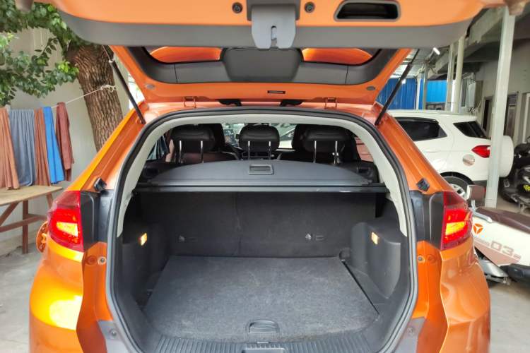 Used MG GS 2015 1.5TGI TST Luxury Edition Trunk