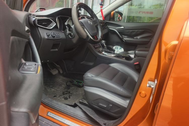 Used MG GS 2015 1.5TGI TST Luxury Edition Driver Seat
