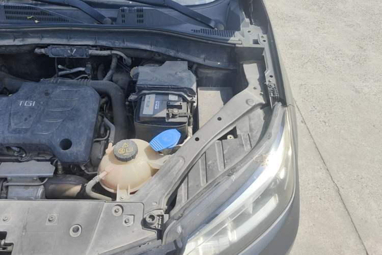 Used MG GS 2015 1.5TGI TST Elite Edition Engine Bay Left