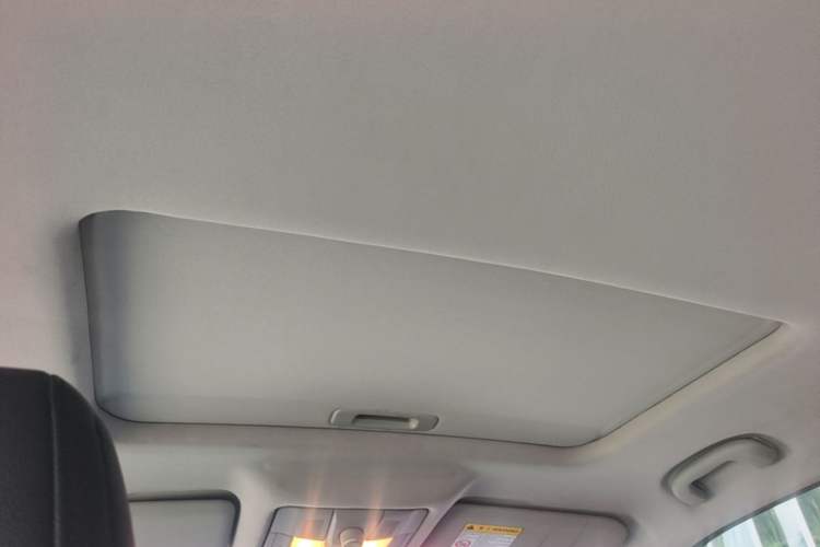 Used MG GS 2015 1.5TGI TST Luxury Edition Headliner