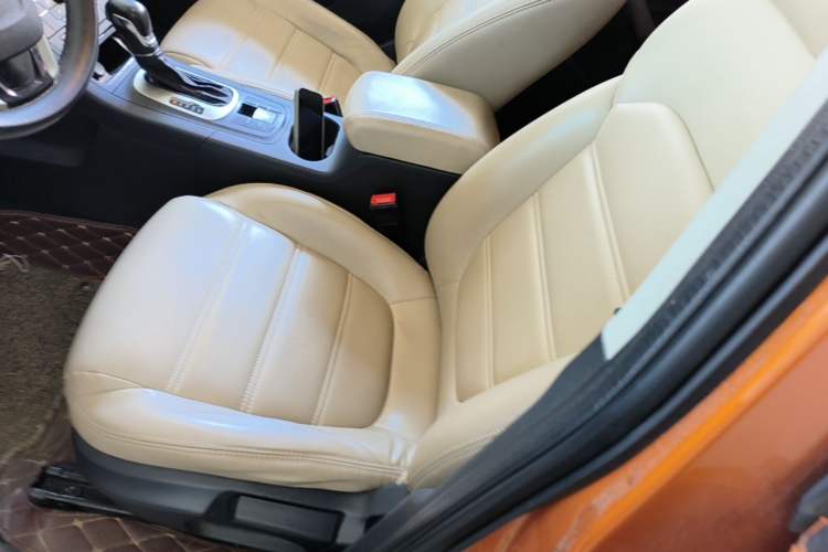 Used MG GS 2015 1.5TGI TST Elite Edition Left Front Seat