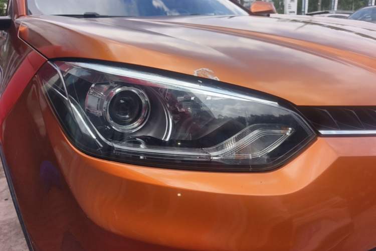 Used MG GS 2015 1.5TGI TST Luxury Edition Right Front Headlight