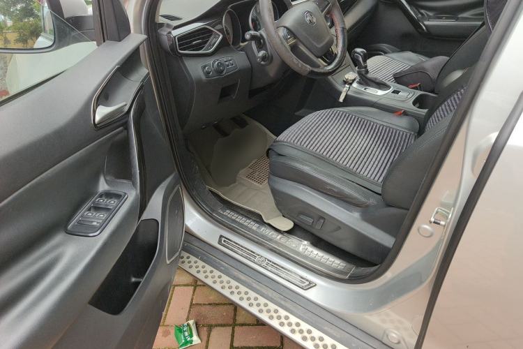 Used MG GS 2015 2.0TGI TST Luxury Edition Driver Seat