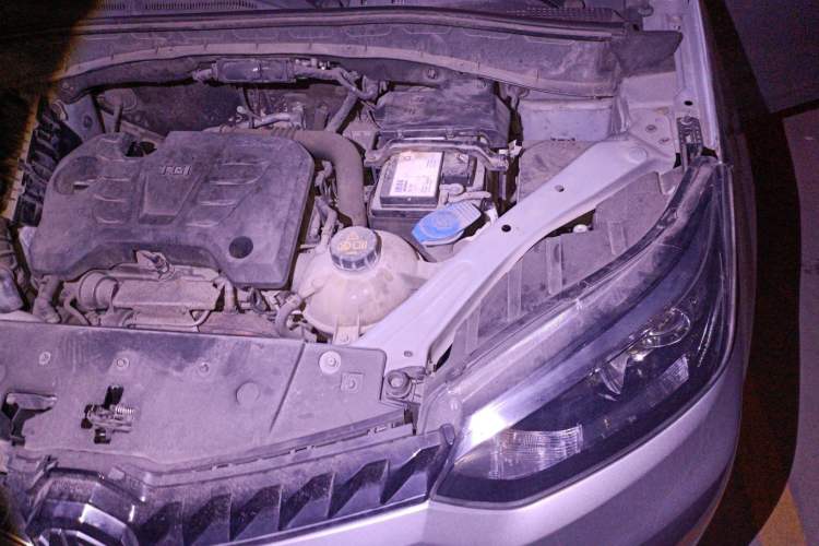 Used MG GS 2015 1.5TGI Manual Elite Edition Engine Bay Left