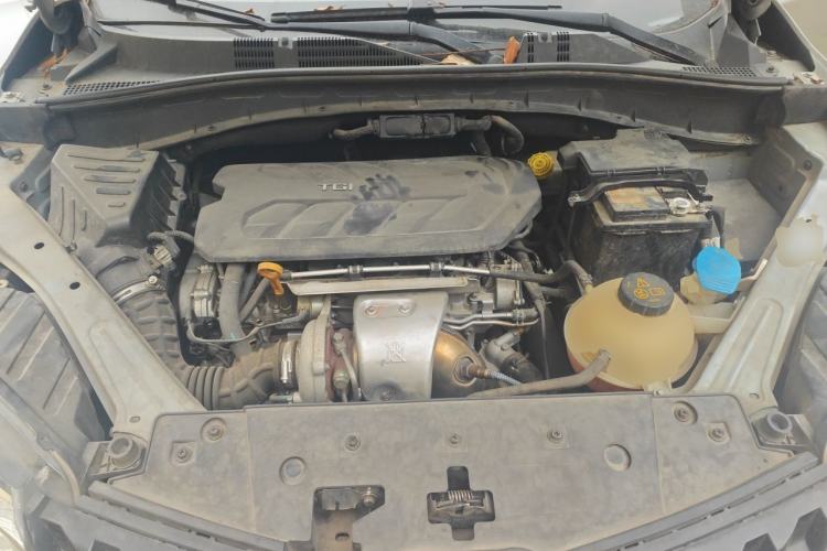 Used MG GS 2015 2.0TGI TST Four-Wheel Drive Flagship Edition Engine Bay