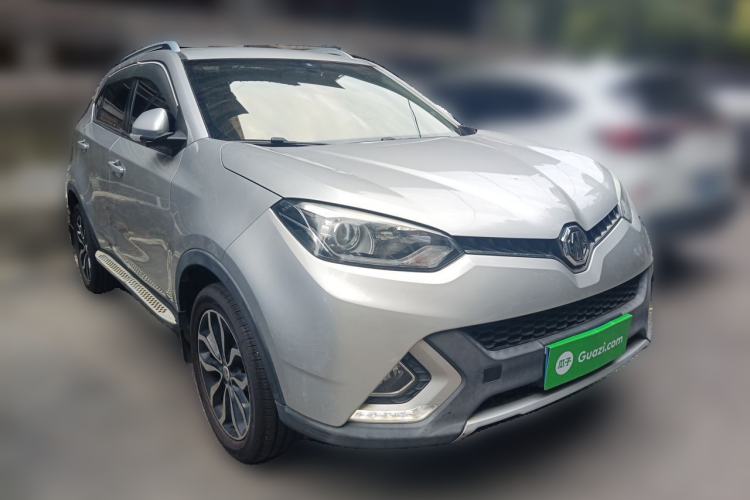 Used MG GS 2015 2.0TGI TST Luxury Edition Front Right 45 Deg