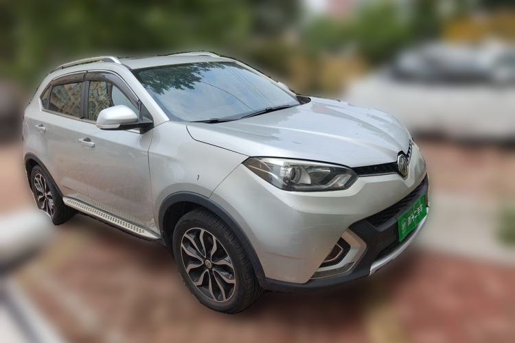 Used MG GS 2015 2.0TGI TST Luxury Edition Front Right 45 Deg