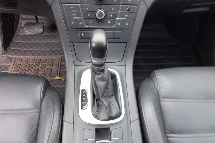 Used MG GS 2015 1.5TGI TST Luxury Edition Gear Lever