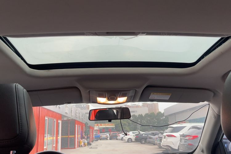 Used MG GS 2015 2.0TGI TST Luxury Edition Headliner