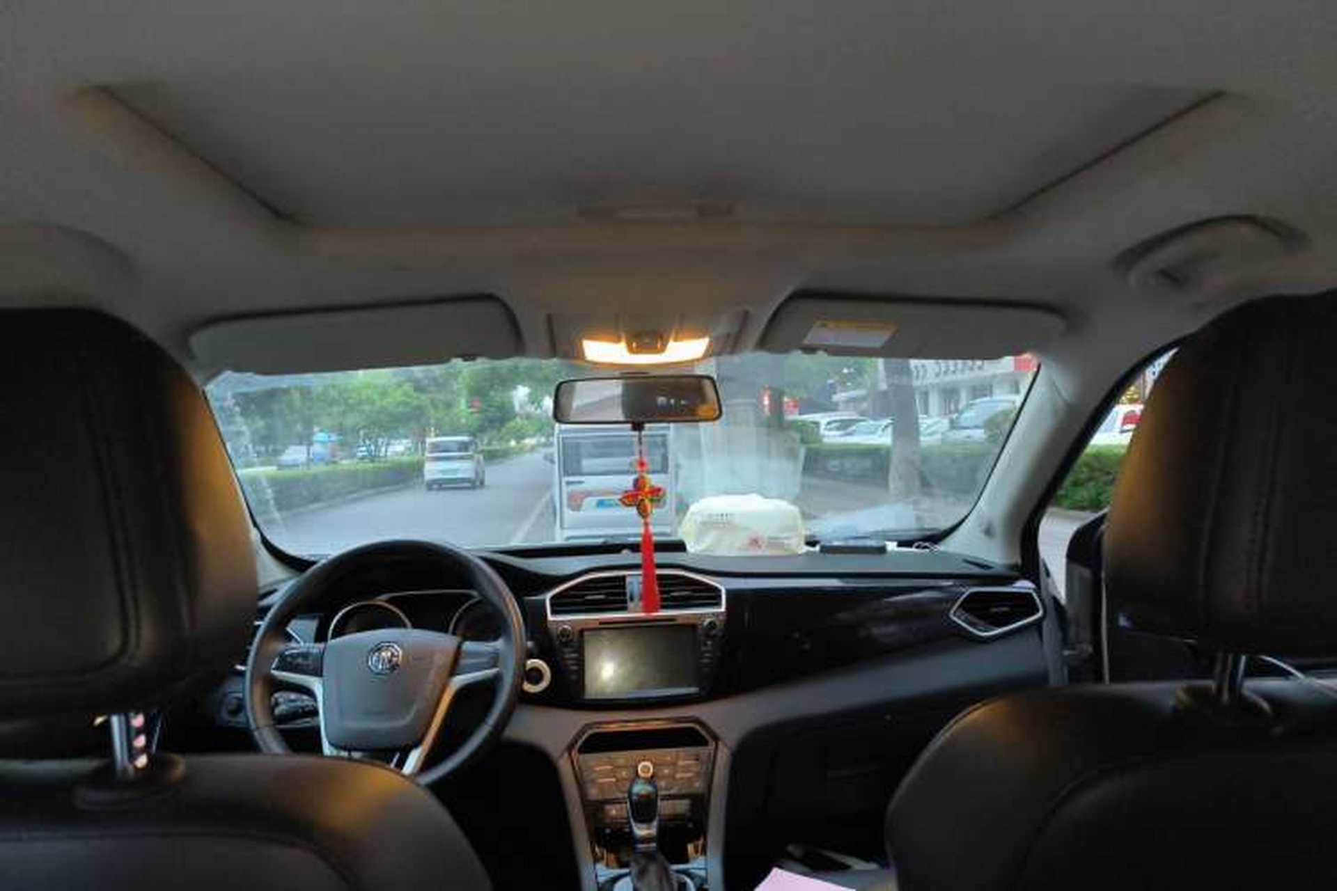 Used MG GS 2015 1.5TGI TST Luxury Edition Headliner