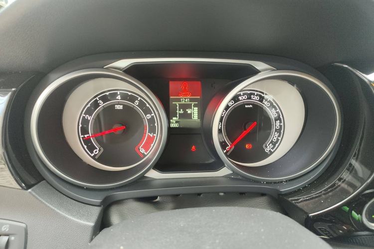 Used MG GS 2015 2.0TGI TST Four-Wheel Drive Flagship Edition Instrument Cluster