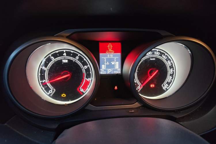 Used MG GS 2015 2.0TGI TST Luxury Edition Instrument Cluster