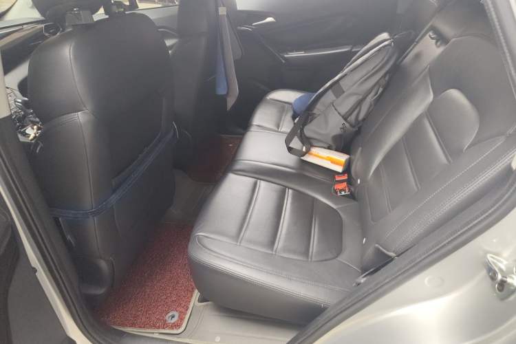 Used MG GS 2015 2.0TGI TST Four-Wheel Drive Flagship Edition Interior 4
