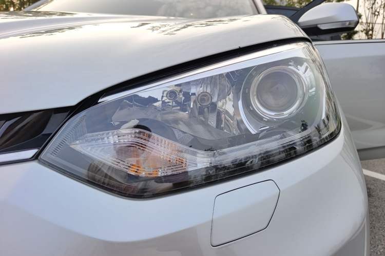 Used MG GS 2015 2.0TGI TST Four-Wheel Drive Flagship Edition Left Front Headlight