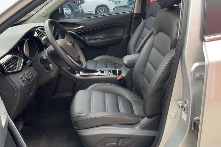 Used MG GS 2015 2.0TGI TST Luxury Edition Left Front Seat