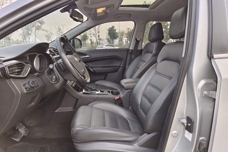 Used MG GS 2015 2.0TGI TST Four-Wheel Drive Flagship Edition Left Front Seat