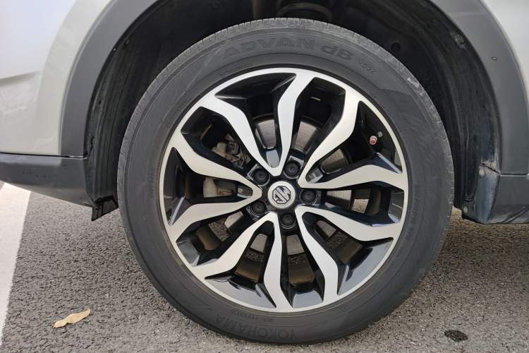 Used MG GS 2015 2.0TGI TST Four-Wheel Drive Flagship Edition Left Front Wheel Hub