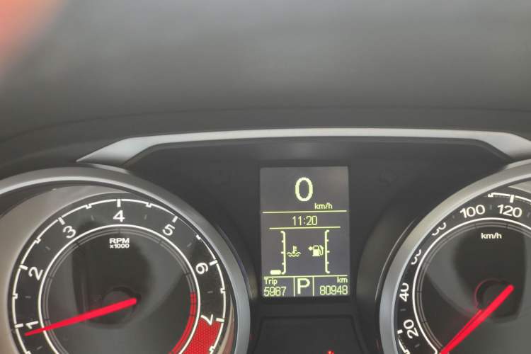 Used MG GS 2015 2.0TGI TST Four-Wheel Drive Flagship Edition Odometer Close Up