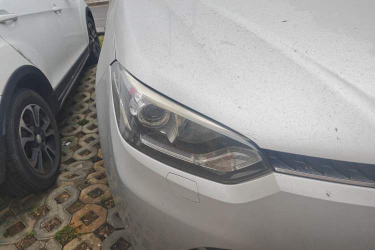 Used MG GS 2015 2.0TGI TST Four-Wheel Drive Flagship Edition Right Front Headlight